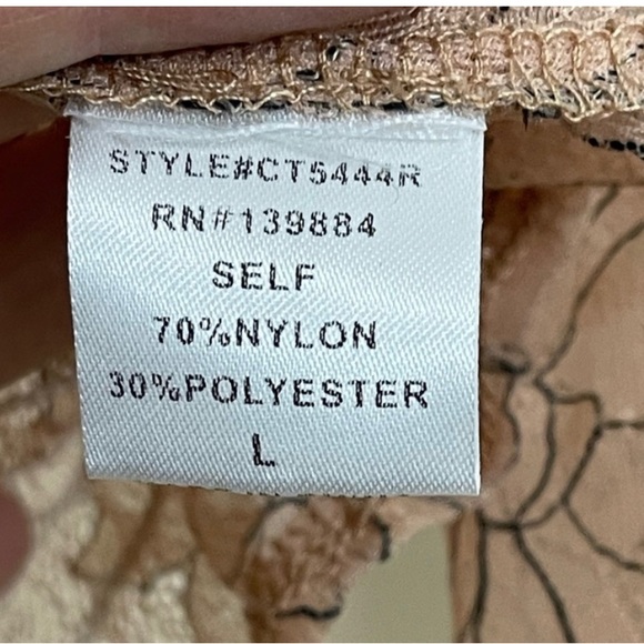 Anthropologie Peach Lace Blouse. Size L - Picture 7 of 7